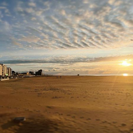 Studio Sea View - Royal Ascot Oostende Bagian luar foto